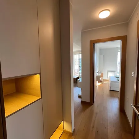 Apartment Diagonala 1 *